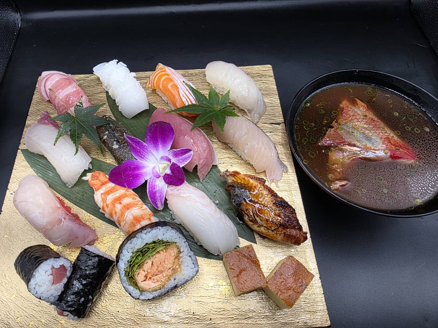 海鮮丼のセットメニュー